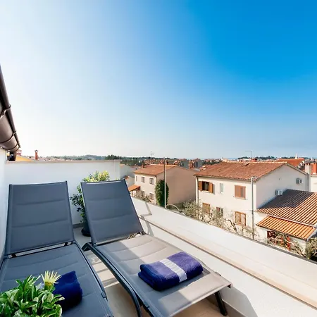 Apartment Lili Porec Exterior photo