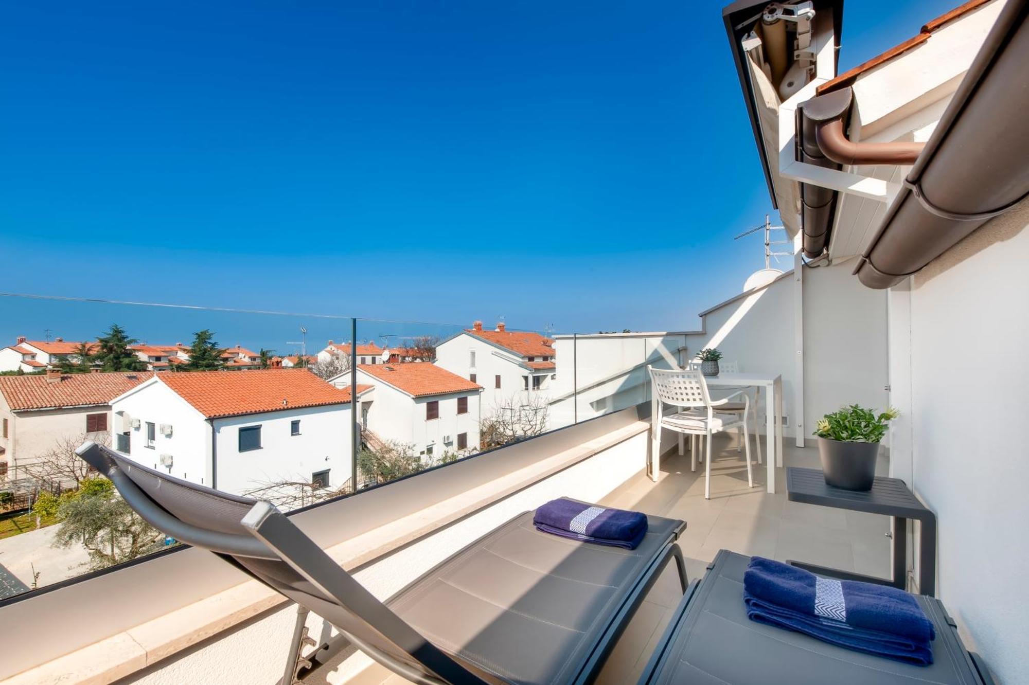 Lili Apartman